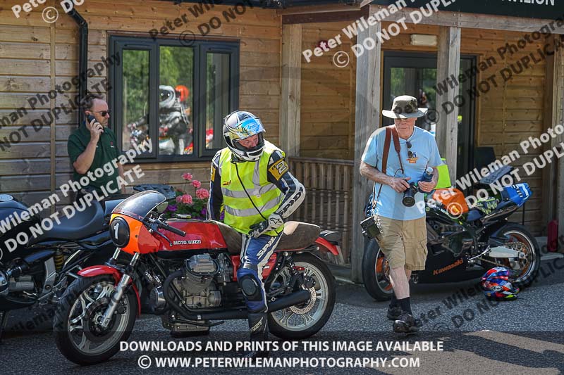 cadwell park;cadwell park photographs;cadwell trackday photographs;enduro digital images;event digital images;eventdigitalimages;peter wileman photography;racing digital images;trackday digital images;trackday photos